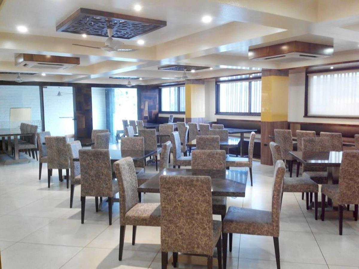 Hotel Royale Heritage Nászik Kültér fotó