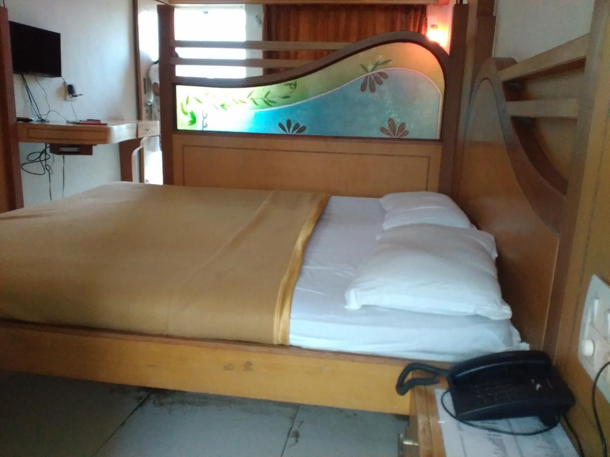 Hotel Royale Heritage Nászik Kültér fotó
